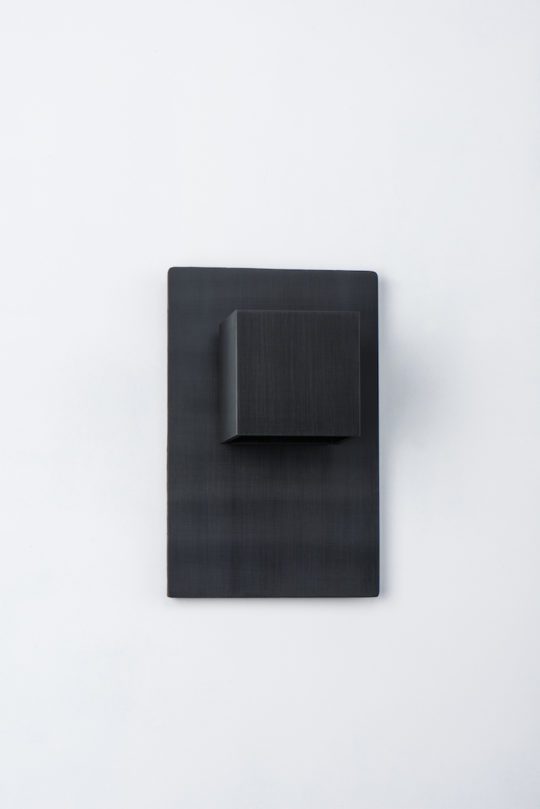 HISLE Cube Wall Light Black